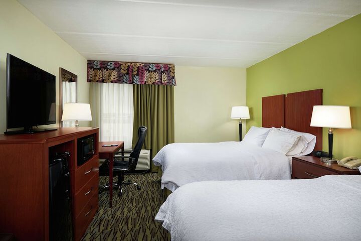 Room 13 of 23