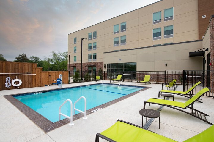 Pool 3 of 35