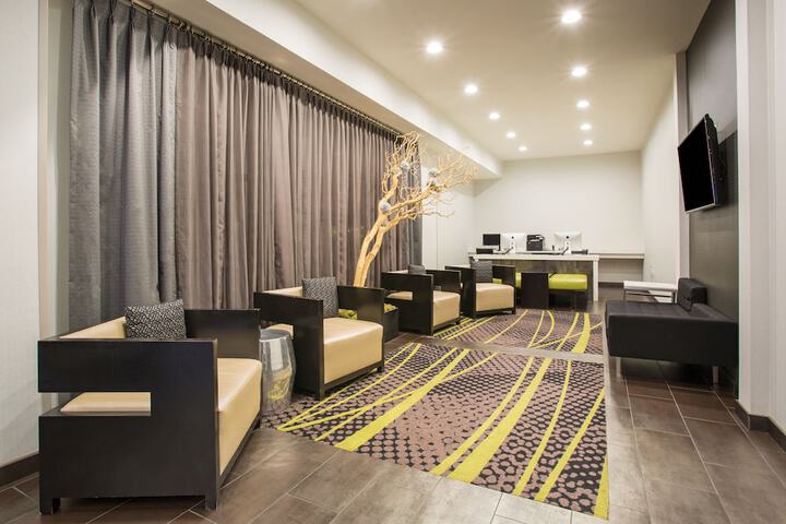Hotel 4 of 45