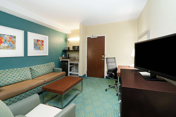 Room 26 of 32