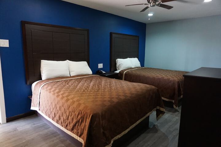 Star Light Inn