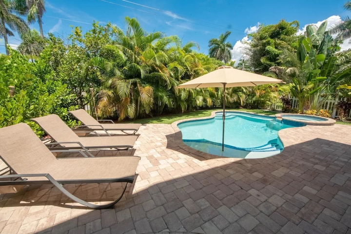 Lobster Key Apartment 3