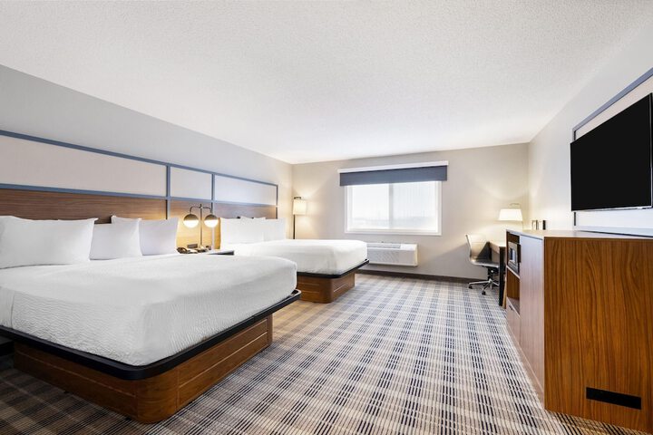 AmericInn by Wyndham Valley City - Conference Center