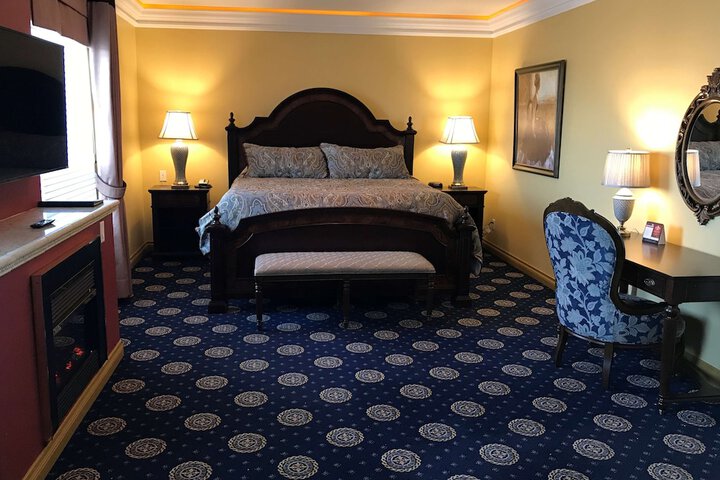 Room 3 of 62