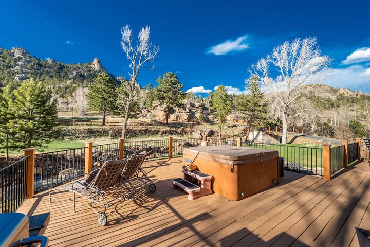 Sundeck 102 of 120