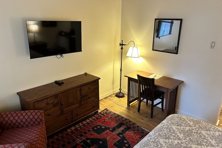 Room 86 of 128
