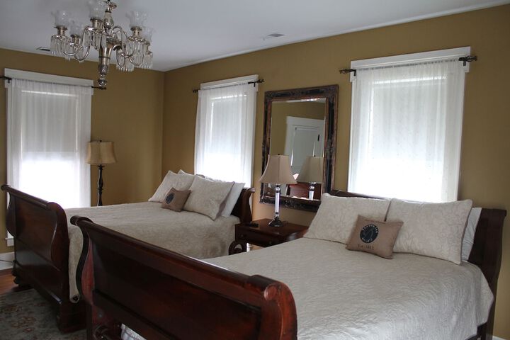 Room 28 of 121