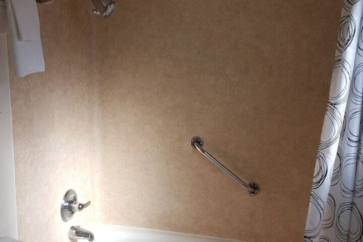 Room 12 of 26