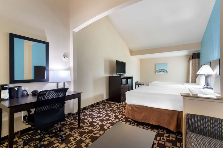 Best Western Plus Arlington North Hotel & Suites