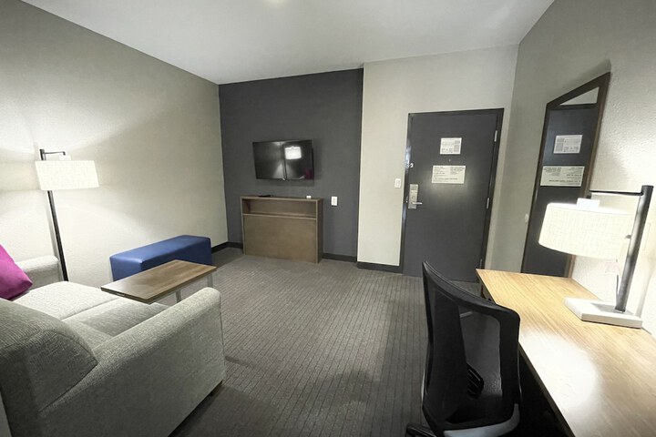 Room 42 of 58
