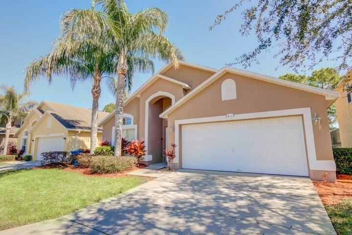 Private Pool in Gated Resort! 4 Bedroom Home by RedAwning