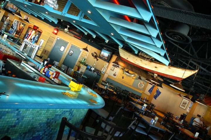 Lounge 97 of 120