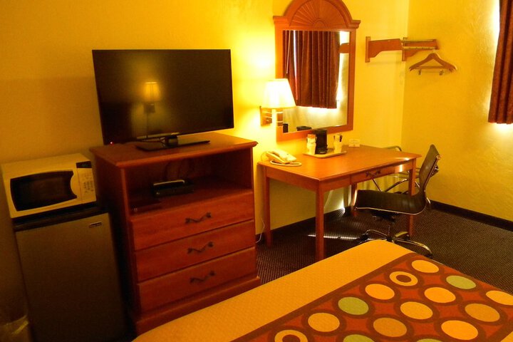 Room 36 of 68