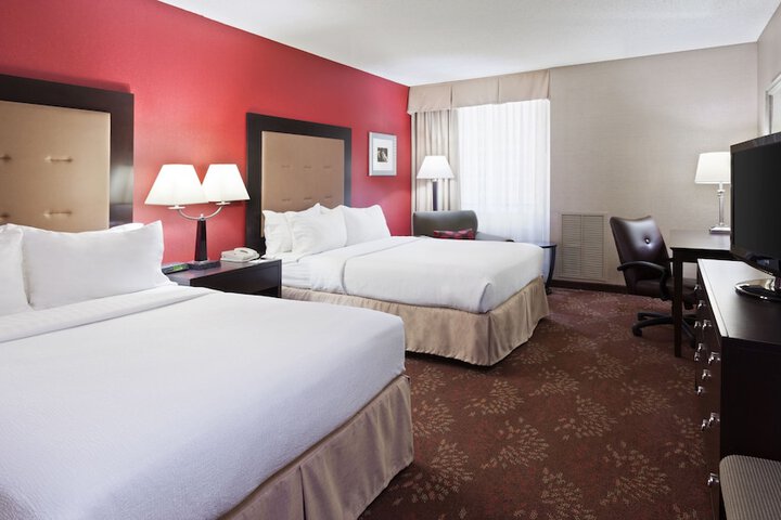Holiday Inn Cincinnati Airport by IHG