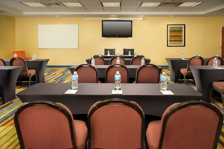 Fairfield Inn & Suites by Marriott Marshall