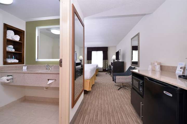 Room 29 of 53