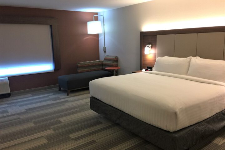 Holiday Inn Express & Suites Danville by IHG