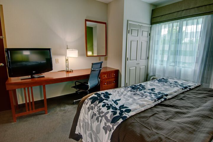 Room 37 of 72