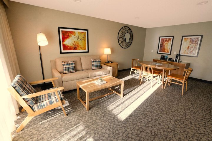 Room 80 of 142