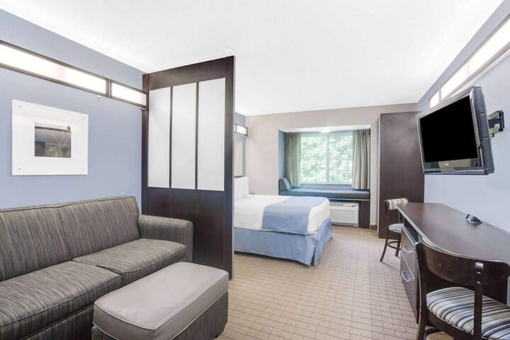 Room 14 of 17