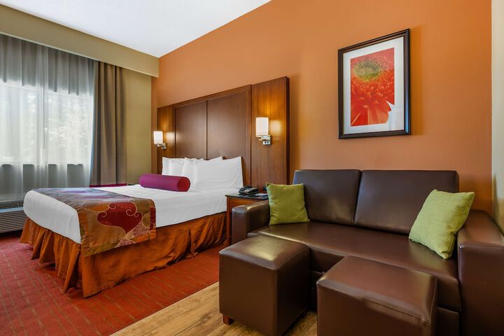 Room 21 of 33