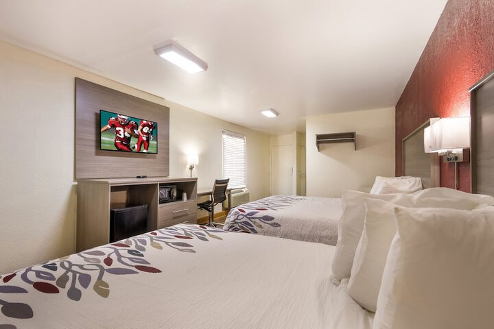 Room 26 of 34