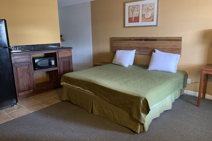 Room 22 of 33