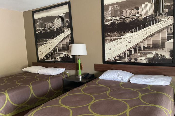 Super 8 by Wyndham Chattanooga / East Ridge