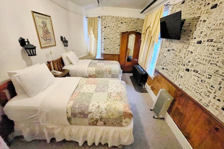 Room 30 of 92