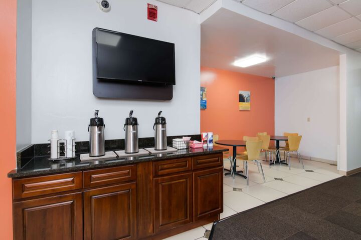 Motel 6 Seaford DE