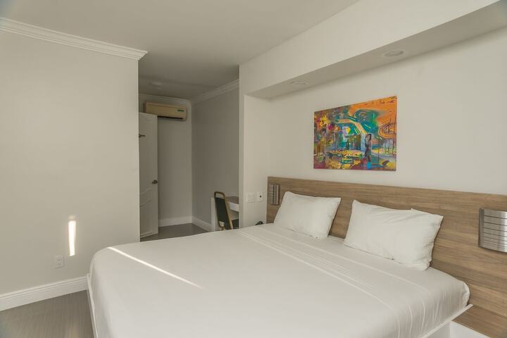 Room 37 of 41