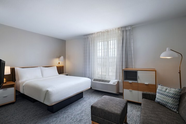 Room 16 of 21