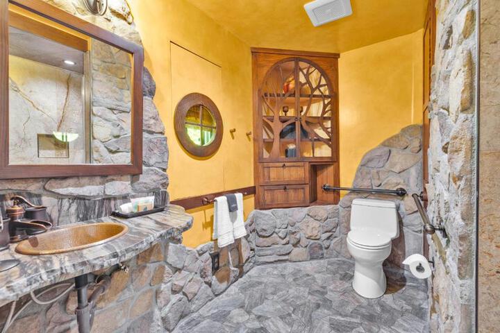 Victorian Mansion Bed and Breakfast Inn