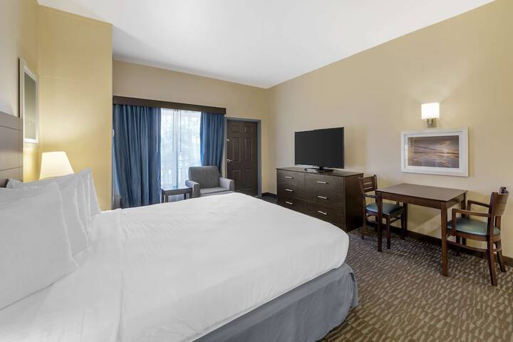 Room 17 of 48