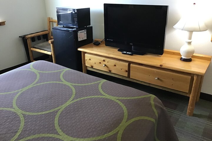 Room 25 of 42