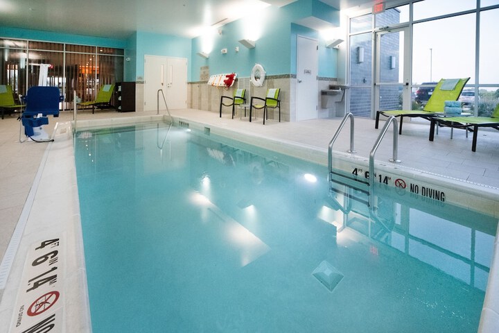 Pool 10 of 71