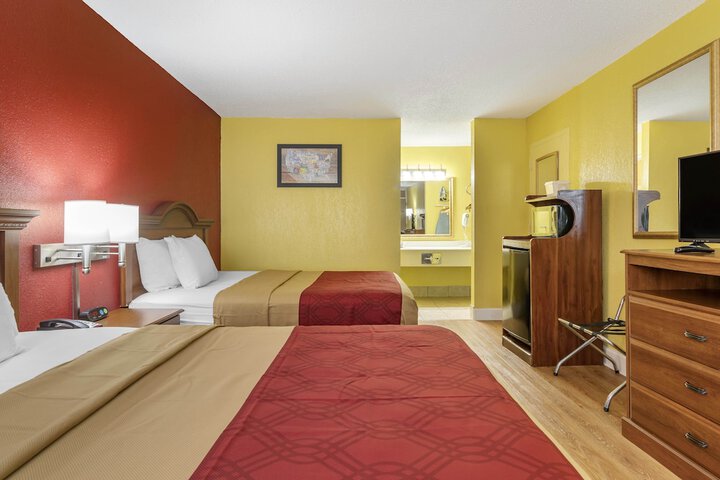Room 18 of 53
