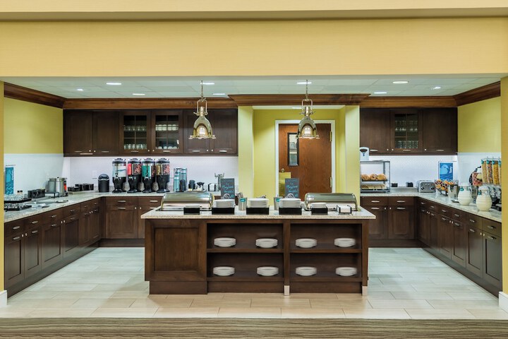 Larkspur Landing Extended Stay Suites St. Louis Riverport - Airport West
