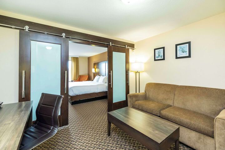Room 38 of 54