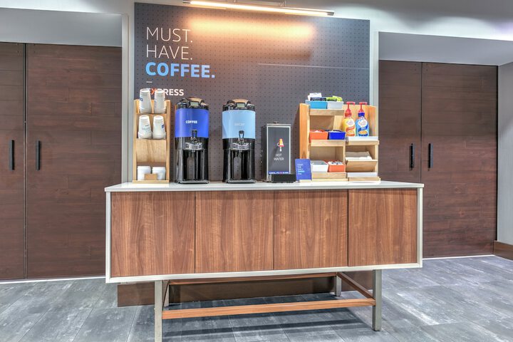 Holiday Inn Express Hotel & Suites Clute - Lake Jackson by IHG
