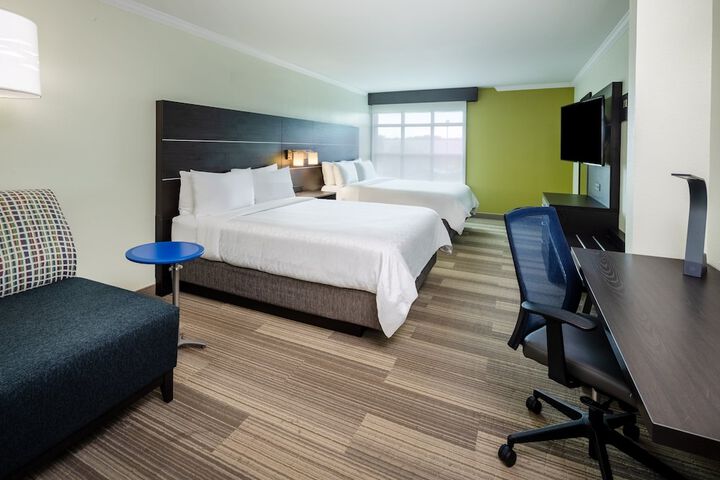 Room 14 of 43