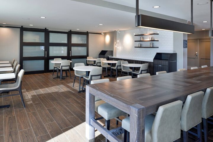 Residence Inn by Marriott Bakersfield West