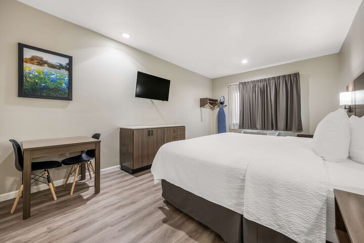 SureStay Studio by Best Western Conroe Downtown