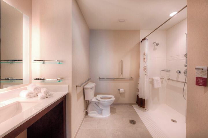 Room 25 of 87