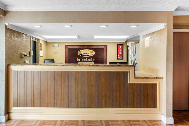 Hotel Interior 7 of 37