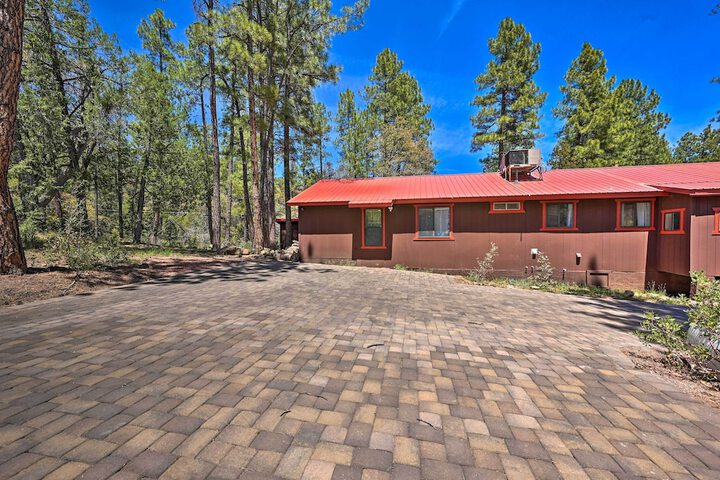 Cabin in Tonto National Forest: Deck & Views!