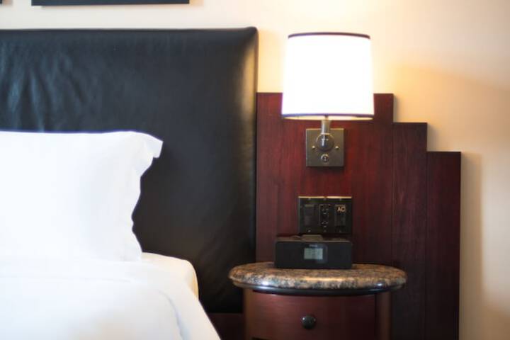 Room 13 of 37