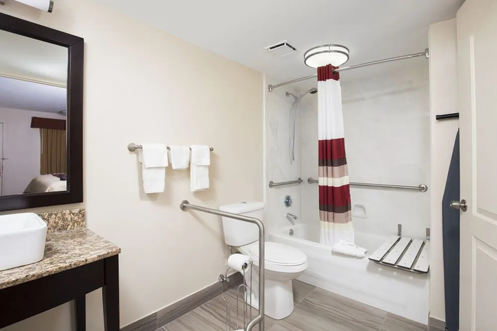Americas Best Value Inn & Suites
