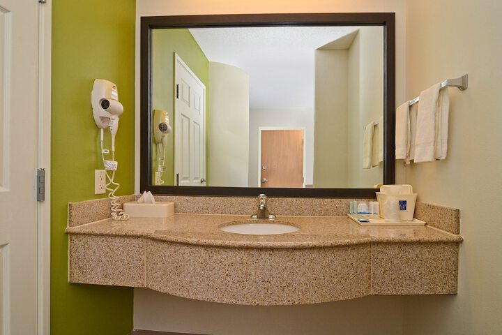 Sleep Inn & Suites Conference Center and Water Park