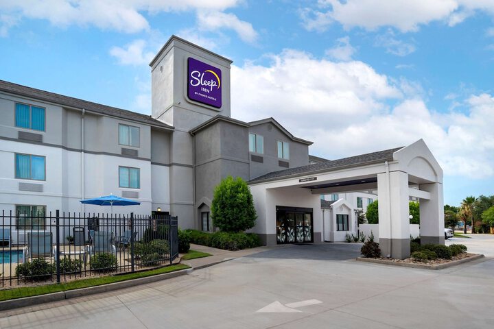 Hotel 12 of 41